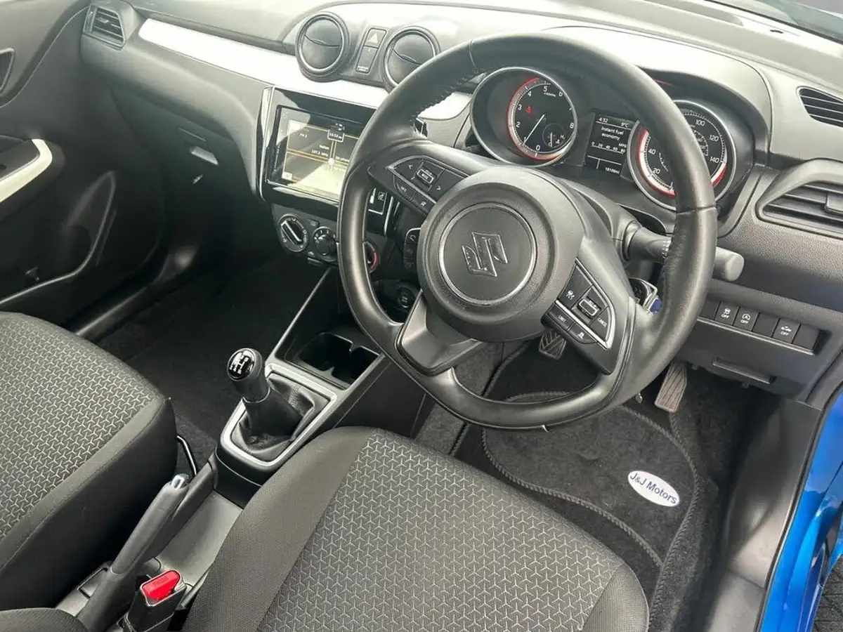 2021-suzuki-swift-12-dualjet-sz-l-big-8