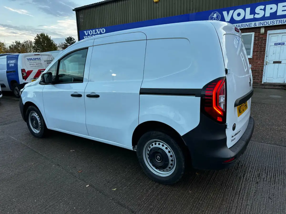 2022-renault-kangoo-15dci-ml19-95-start-big-4