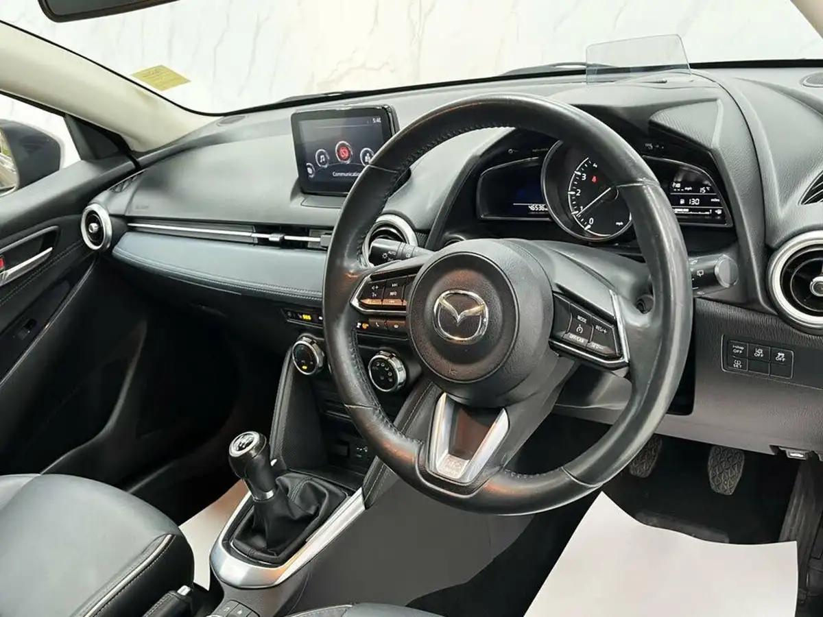 2020-mazda-mazda2-15-skyactiv-g-gt-sport-nav-light-stone-big-34