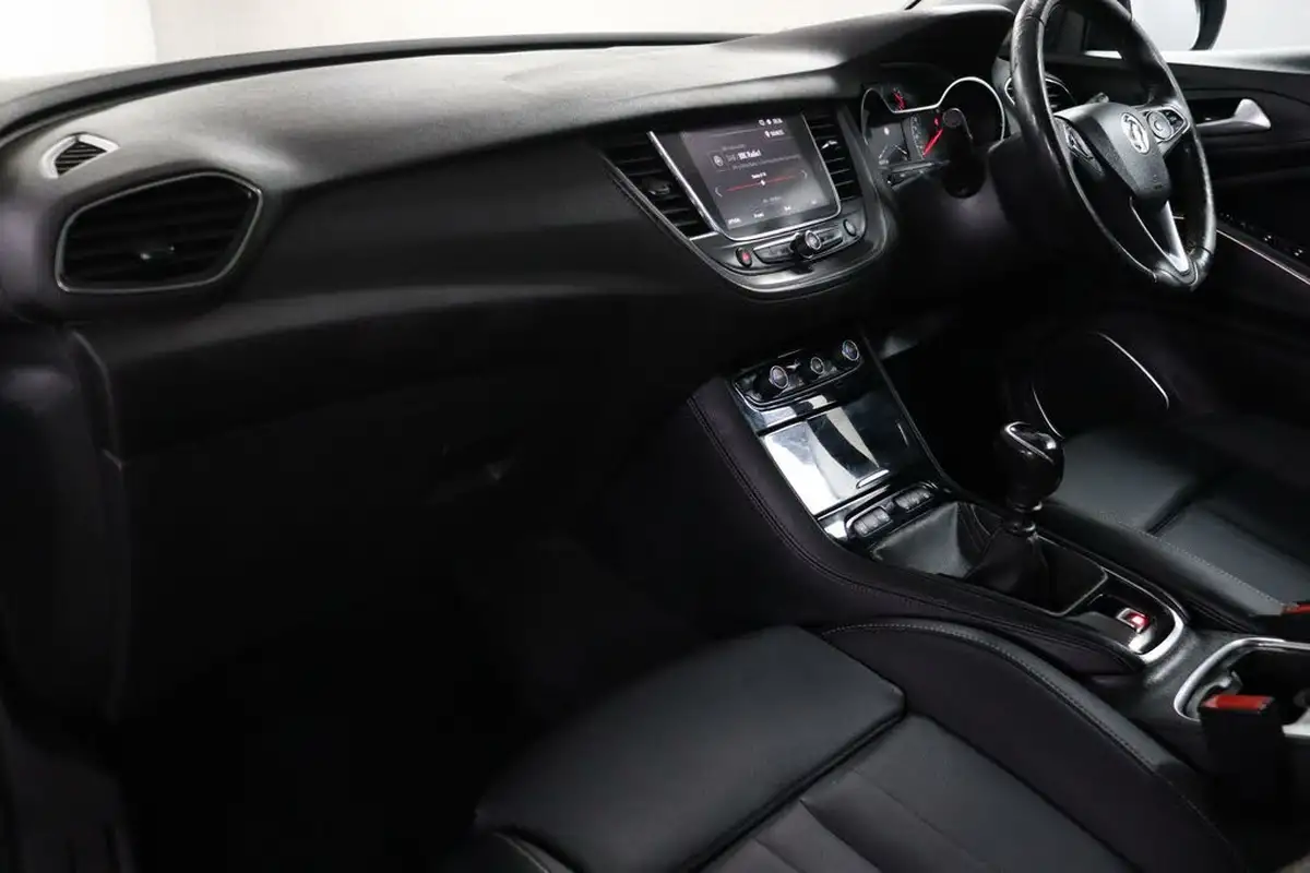 2019-vauxhall-grandland-x-15td-elite-nav-ss-blueinjection-big-29