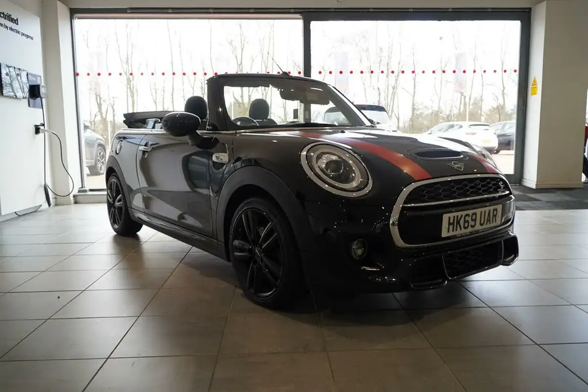 2019-mini-cooper-20-cooper-s-sport-189bhp-convertible-2d-big-7