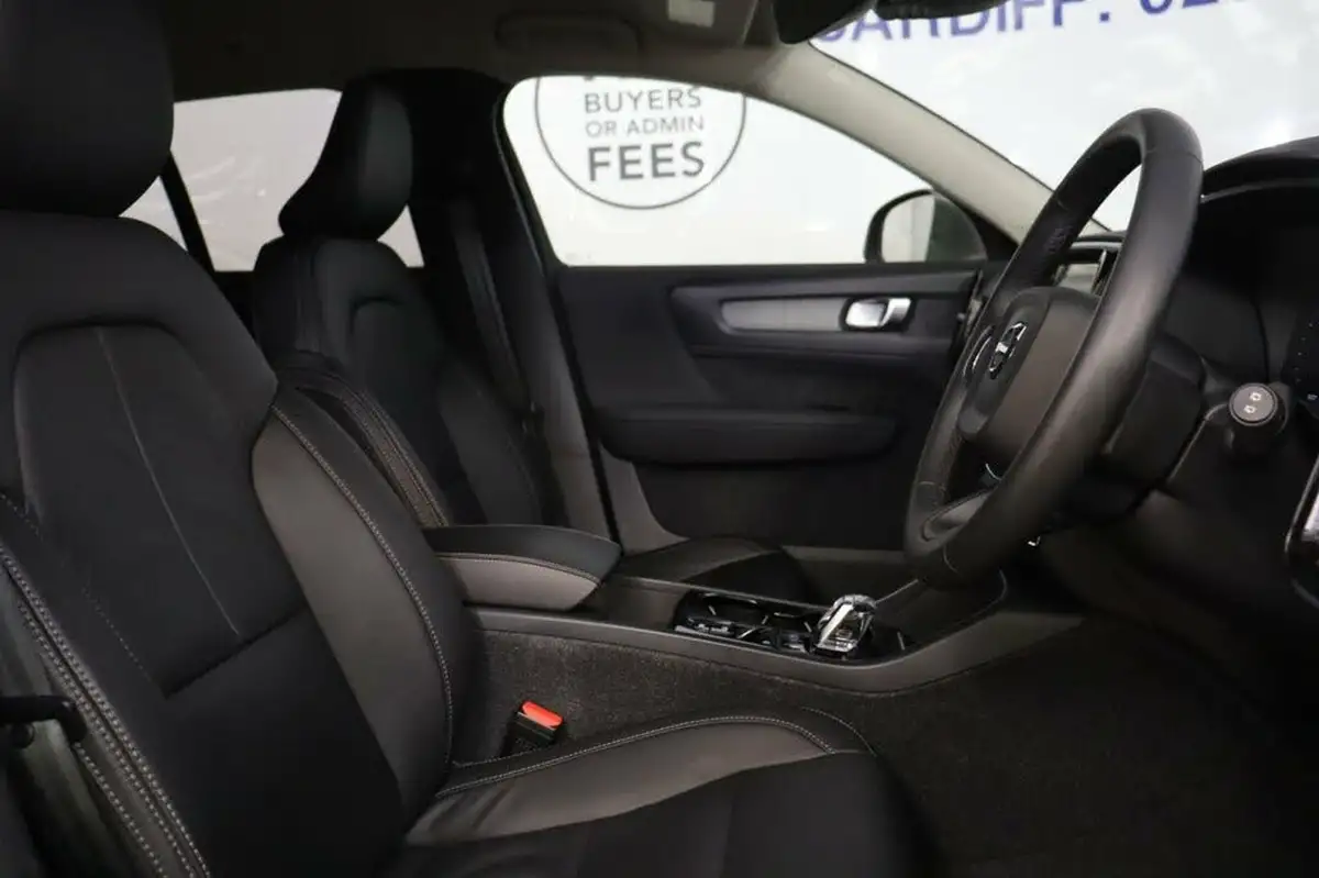 2021-volvo-xc40-15-t4-inscription-208bhp-big-20