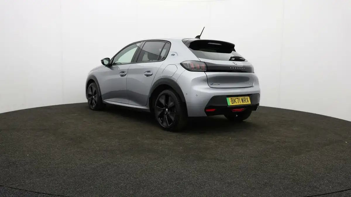 2021-peugeot-208-e-gt-50kwh-big-70