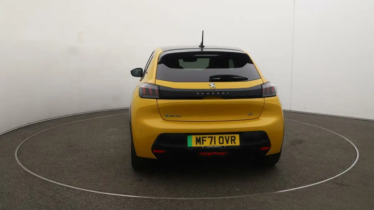 2021-peugeot-208-e-gt-premium-big-60