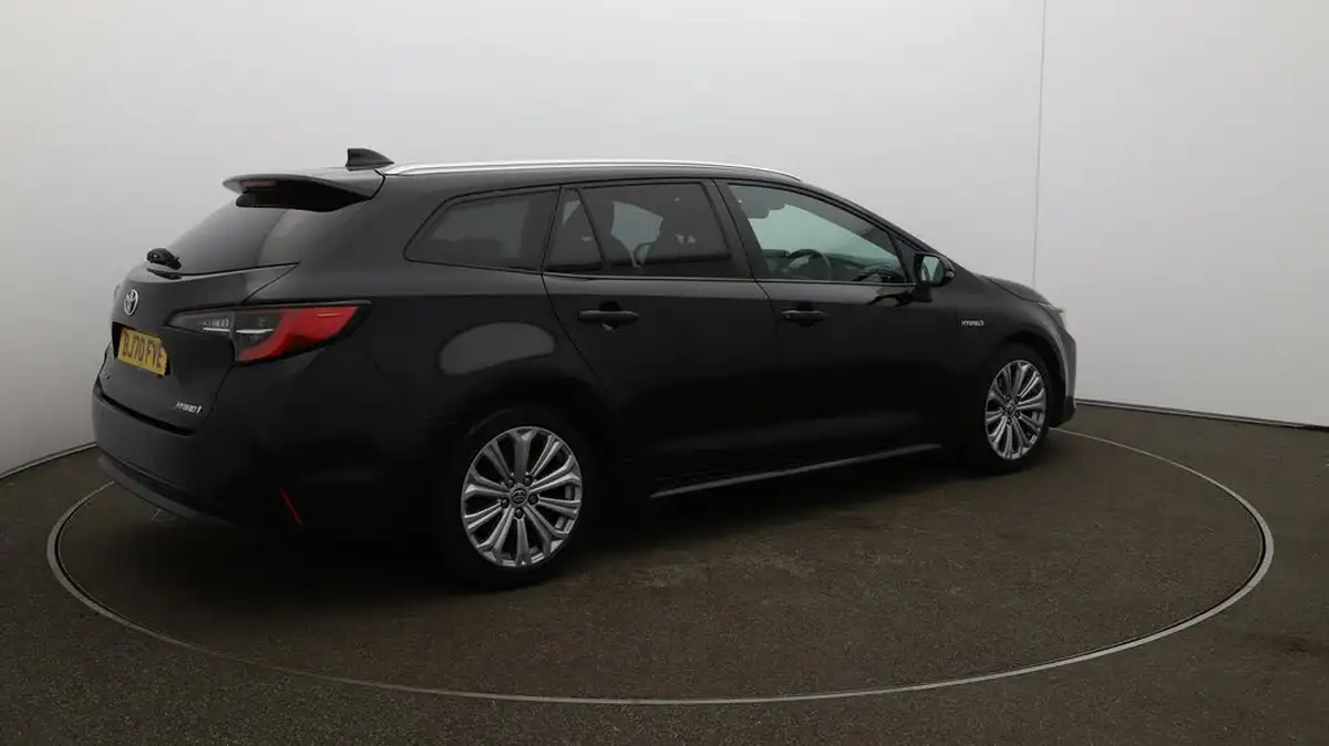 2021-toyota-corolla-18-vvt-i-design-trk-touring-sports-5d-big-45