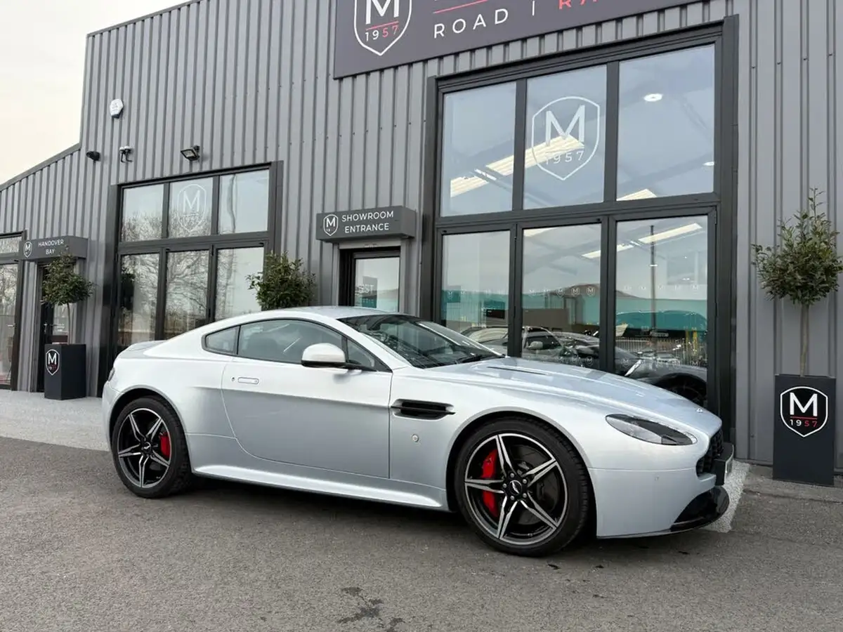 2017-aston-martin-vantage-47-v8-vantage-s-coupe-sportshift-ii-big-7