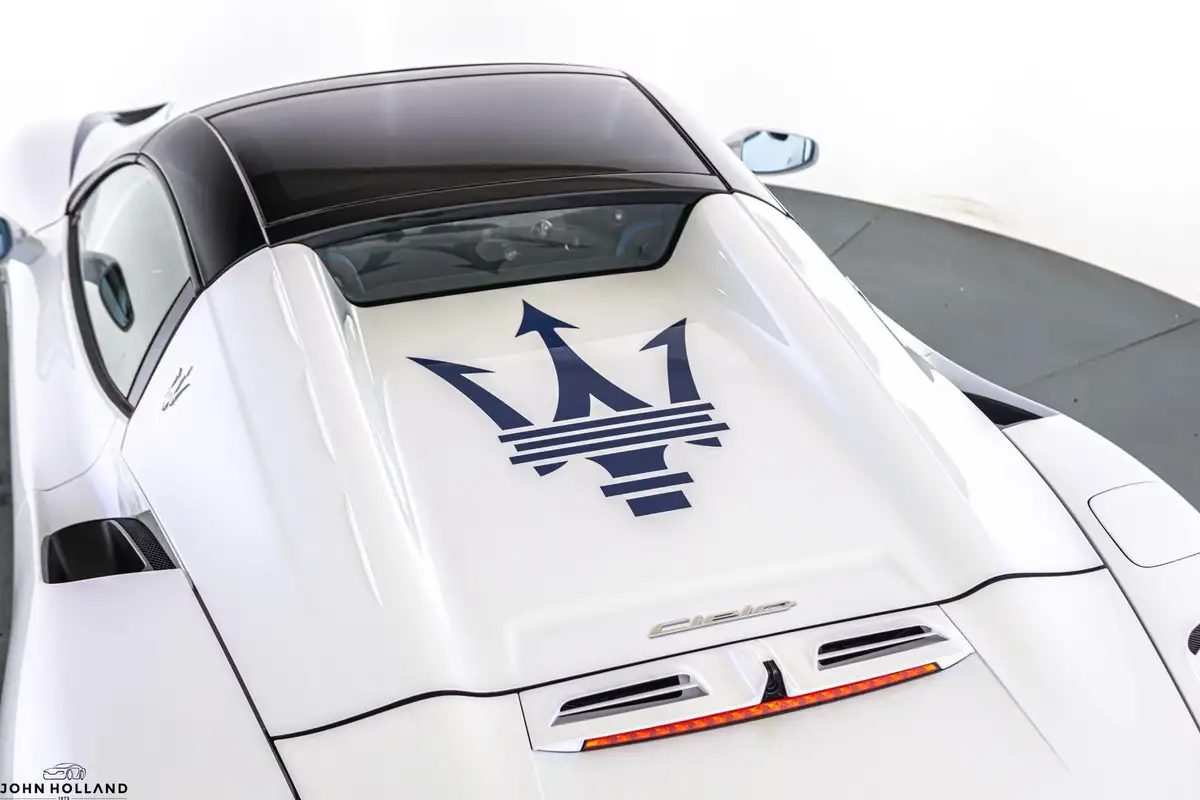 2023-maserati-mc20-30-no-trim-big-3