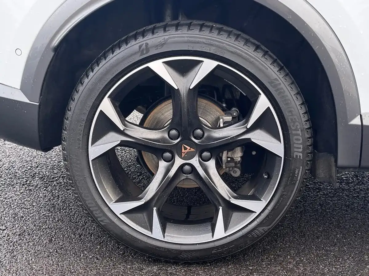 2024-cupra-formentor-20-tsi-v2-big-23