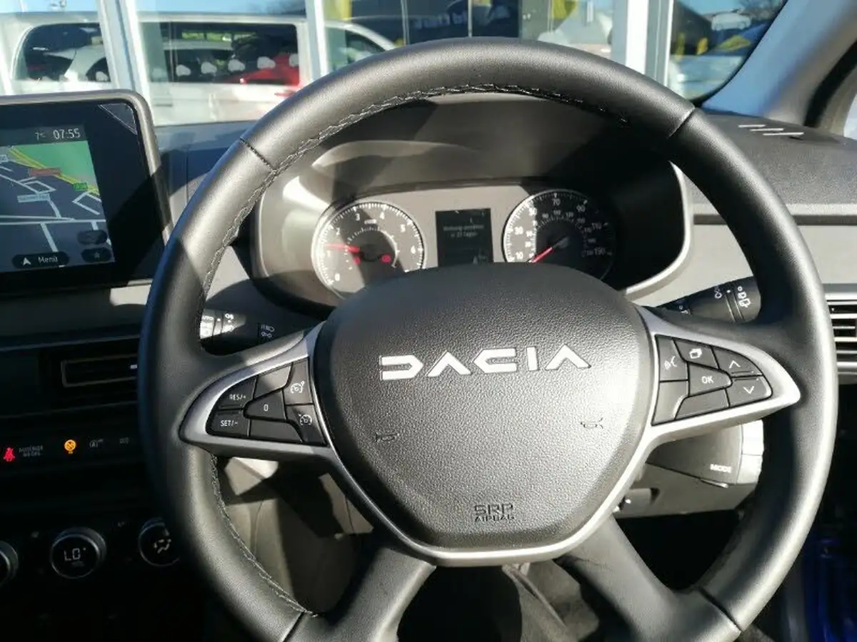 2024-dacia-sandero-stepway-10-tce-extreme-90bhp-big-6
