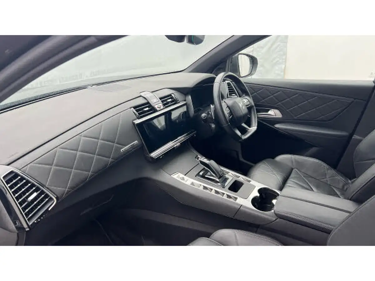 2022-ds-ds-7-crossback-15-bluehdi-rivoli-big-8