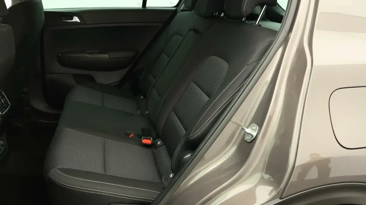 2021-kia-sportage-16-gdi-2-big-15
