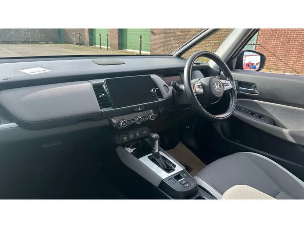 2022-honda-jazz-15-i-mmd-ex-109ps-big-8