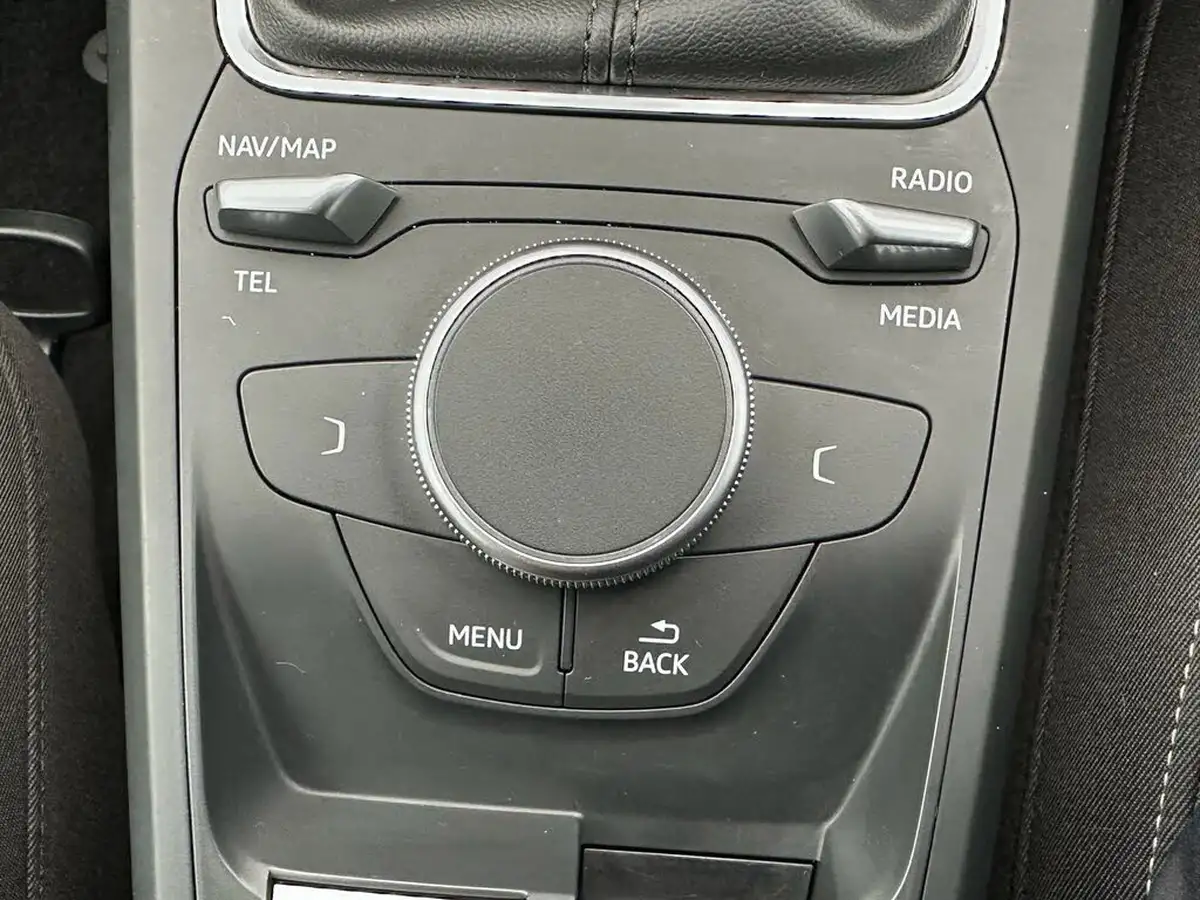 2019-audi-q2-16-30-tdi-sport-big-24
