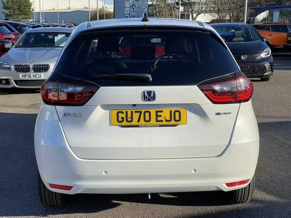 2020-honda-jazz-15-i-mmd-ex-big-6