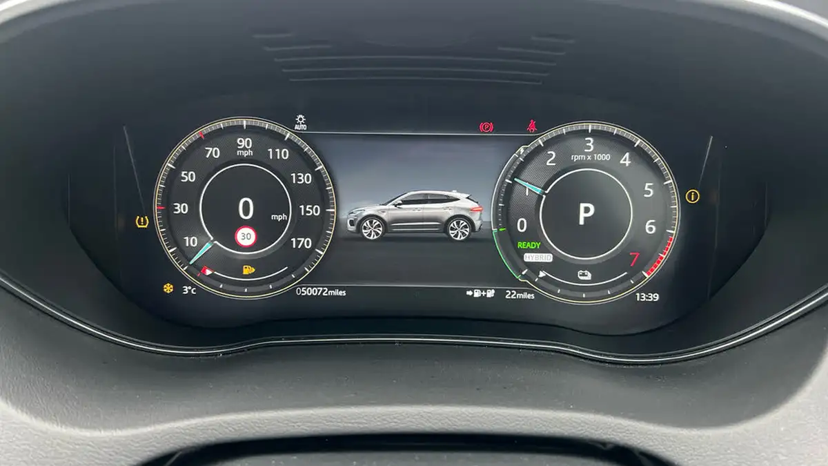 2021-jaguar-e-pace-15-p300e-r-dynamic-se-big-15