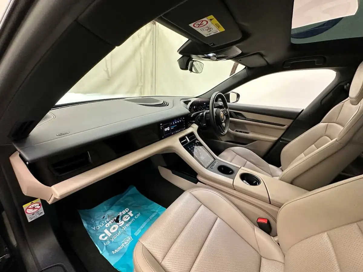 2021-porsche-taycan-e-base-476ps-performance-battery-plus-big-26