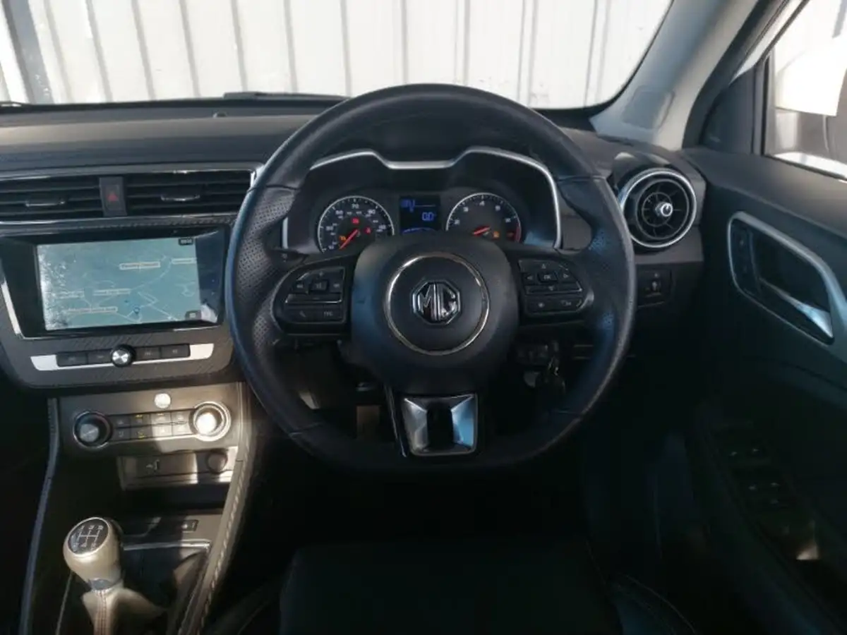 2019-mg-zs-suv-15-vti-tech-exclusive-105bhp-big-6