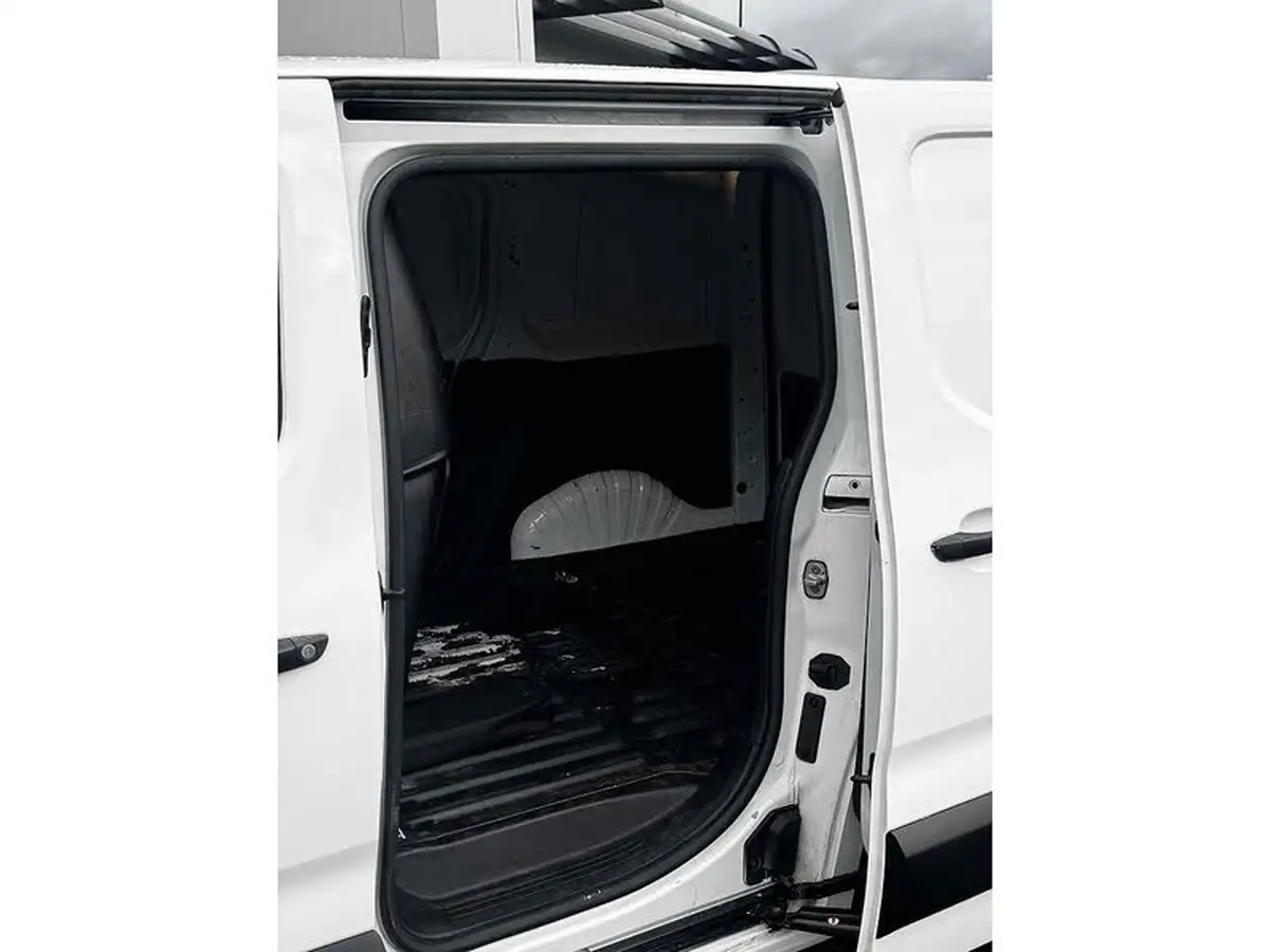 2021-citroen-berlingo-15bluehdi-1000-driver-100pseu6dt-e-ss-big-11