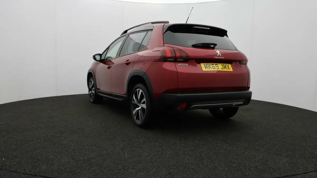 2019-peugeot-2008-suv-12-puretech-gt-line-110bhp-eat6-big-79