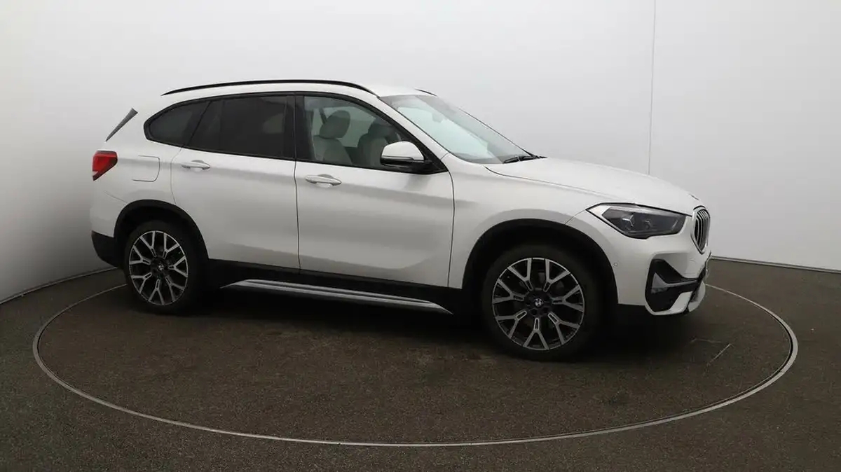 2021-bmw-x1-20-xdrive20i-xline-big-39
