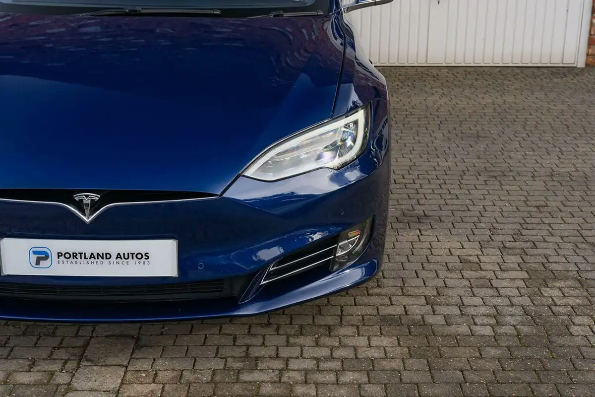 2017-tesla-model-s-e-100d-big-9