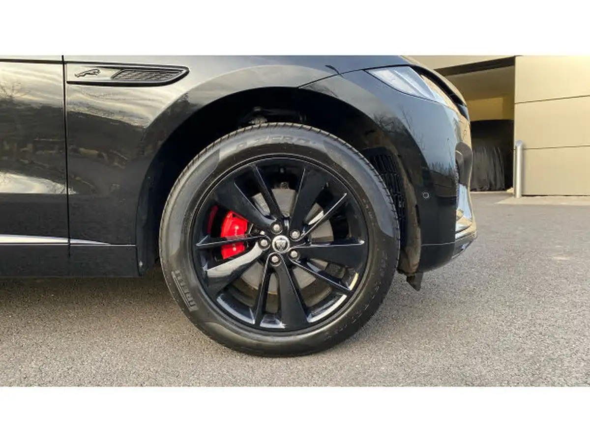 2024-jaguar-f-pace-20-d200-r-dynamic-se-black-90th-anniversary-edition-big-7
