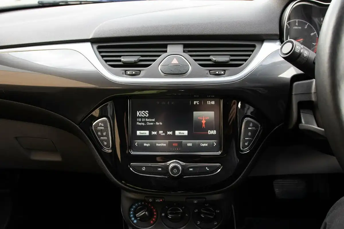 2016-vauxhall-corsa-14i-se-90ps-5d-1398cc-auto-big-22