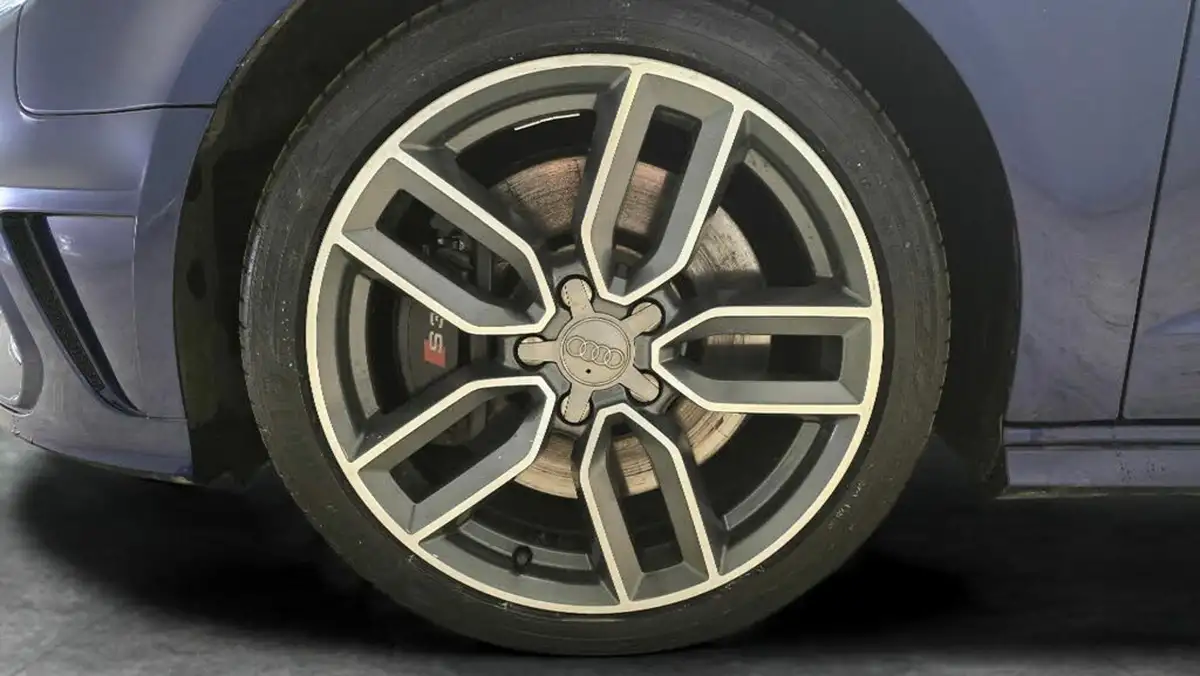 2013-audi-s3-20-sportback-5d-s-tronic-big-28