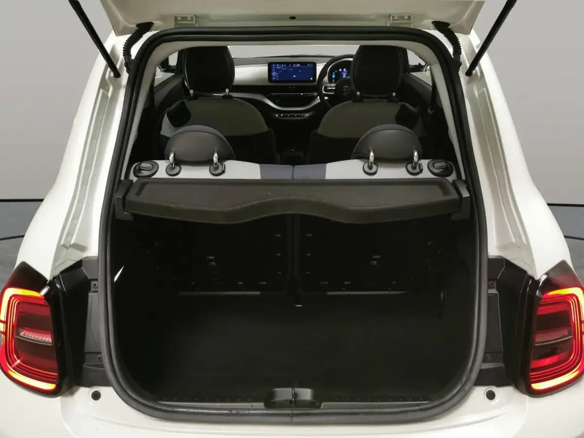 2022-fiat-500-e-icon-117bhp-big-28