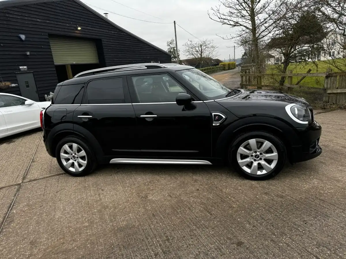 2018-mini-countryman-20-cooper-s-ss-auto-big-23