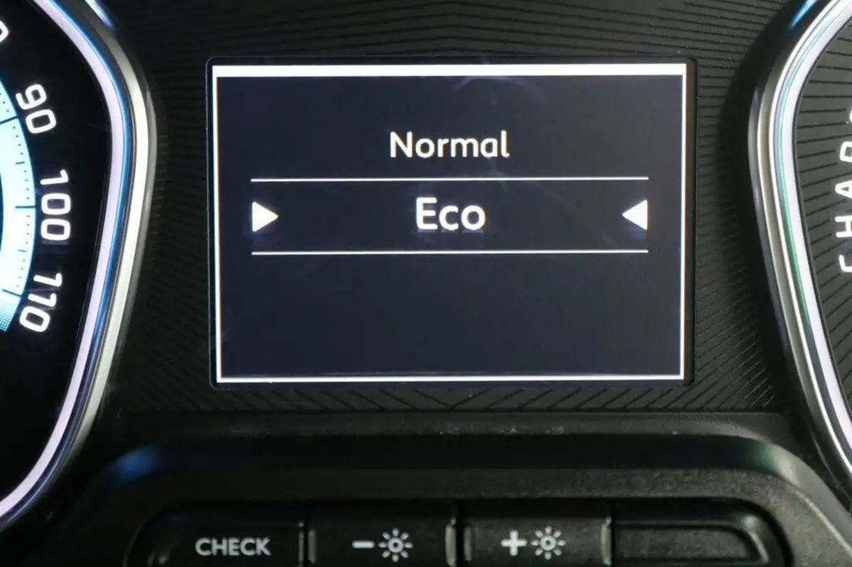 2021-peugeot-expert-e-professional-standard-75kwh-panel-big-43