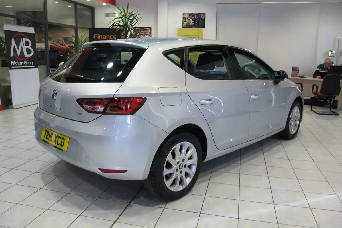 2015-seat-leon-16tdi-se-tech-pack-110ps-hatchback-5d-big-8