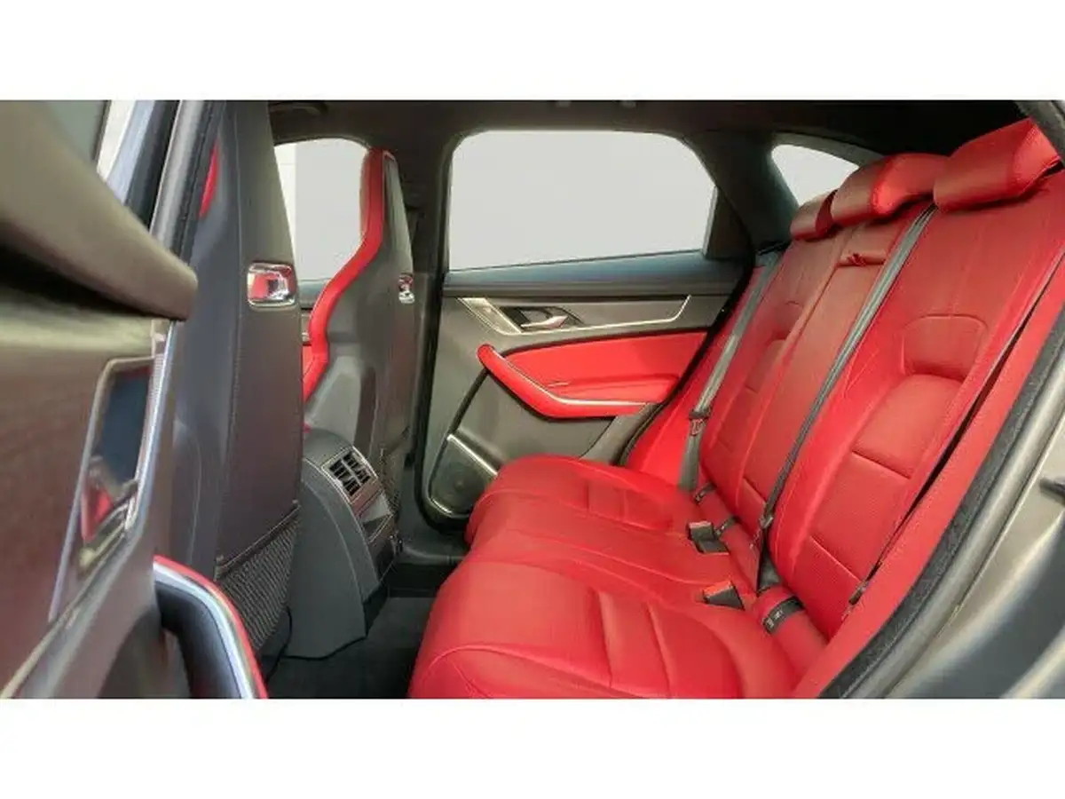 2021-jaguar-f-pace-20-p400e-r-dynamic-hse-big-3
