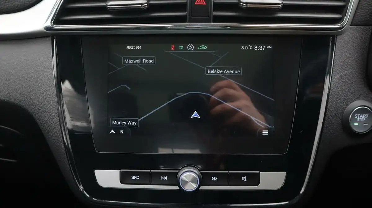 2021-mg-zs-suv-e-exclusive-ev-big-11