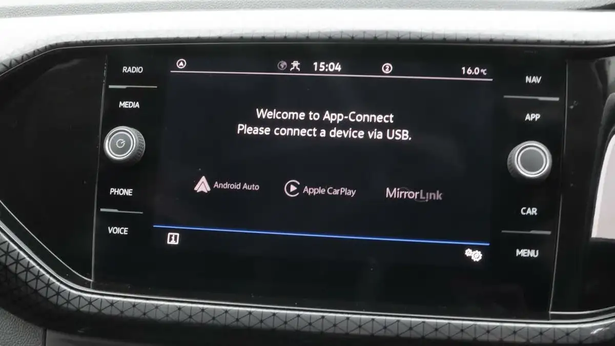 2022-volkswagen-t-cross-10-tsi-sel-dsg-big-25