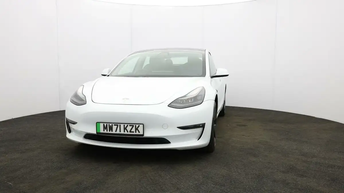 2021-tesla-model-3-e-long-range-awd-big-34