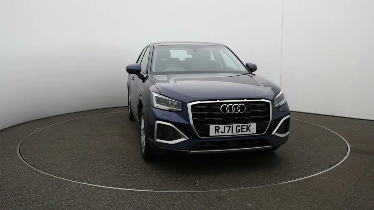 2022-audi-q2-10-30-tfsi-sport-big-33