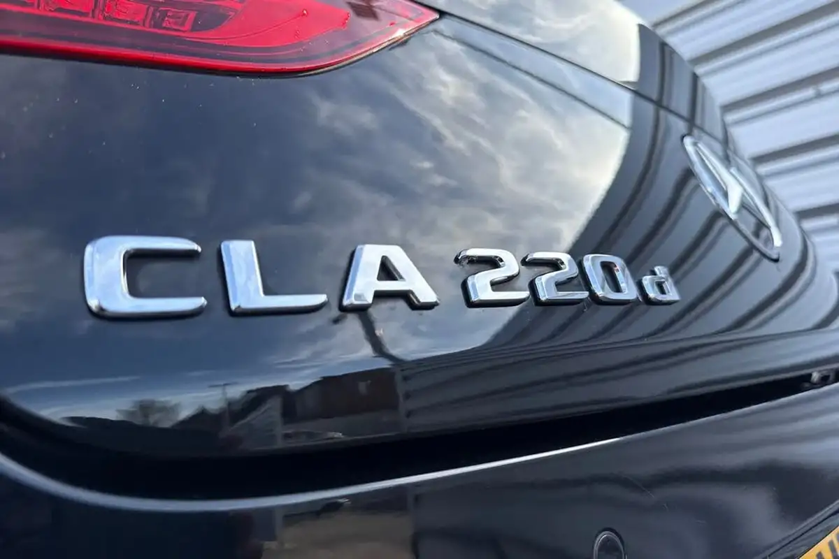 2020-mercedes-benz-cla-20d-cla-220d-amg-line-premium-coupe-4d-big-37