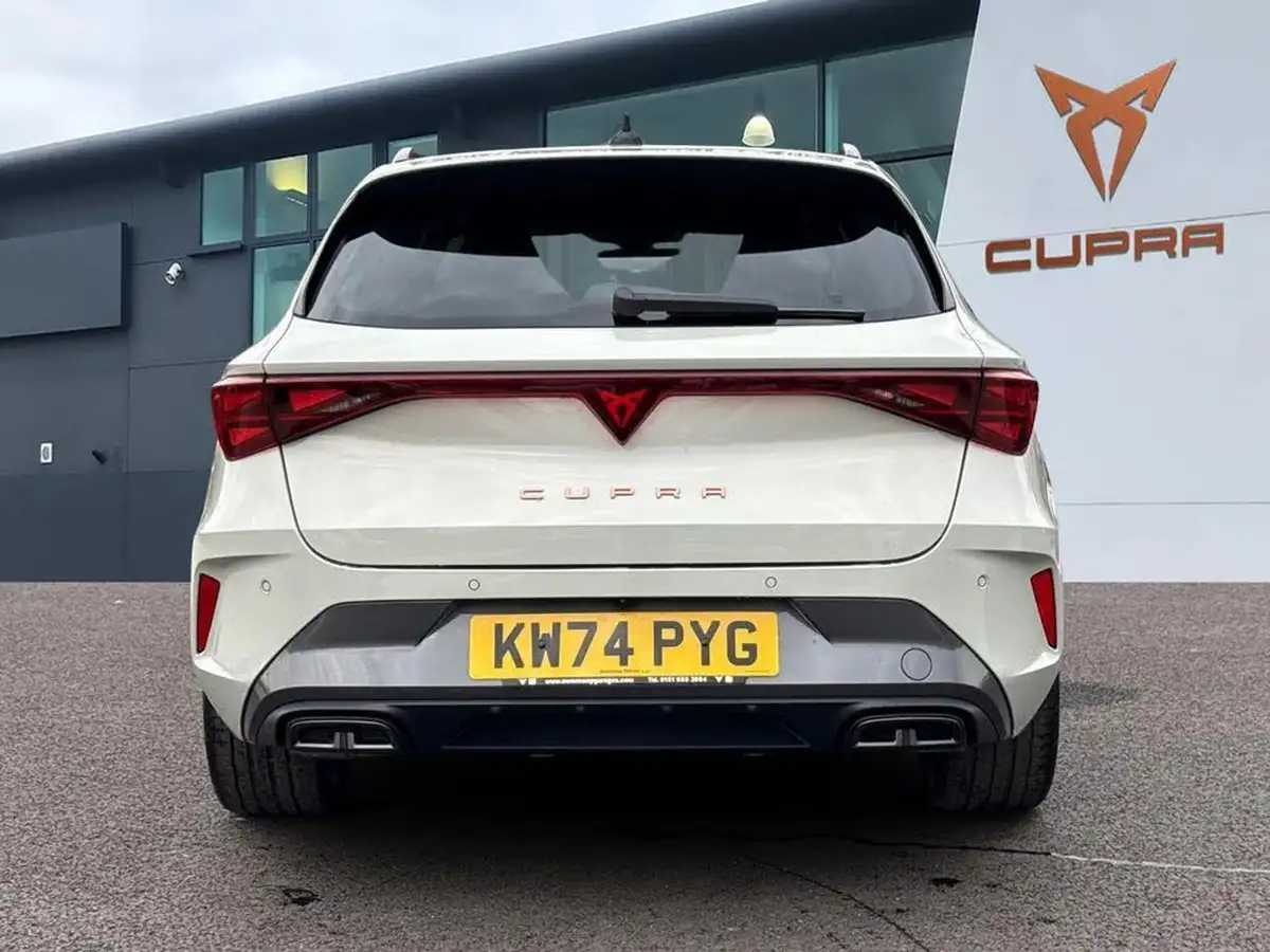2024-cupra-leon-nf-15-etsi-v2-estate-big-3