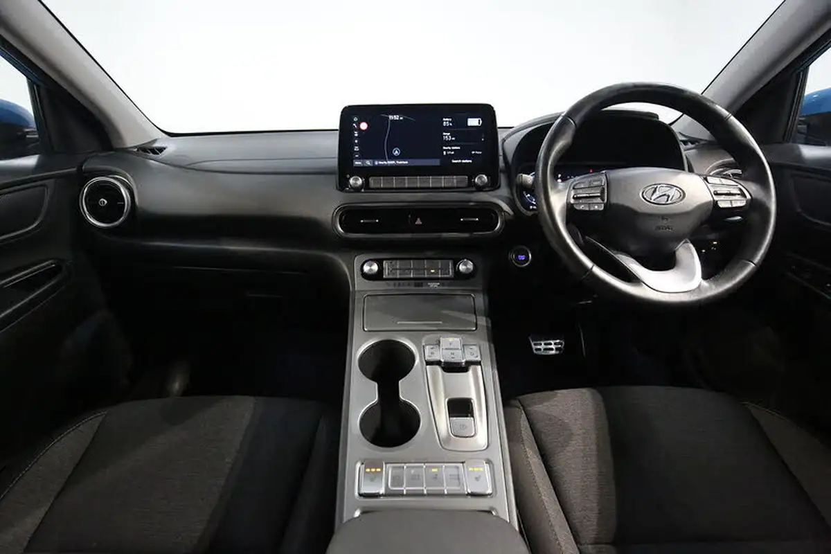 2022-hyundai-kona-e-premium-204ps-64kwh-7kw-obc-big-1