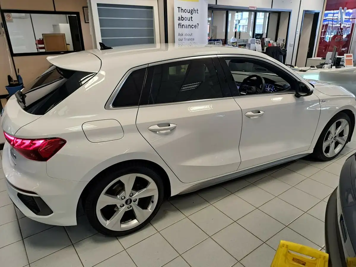 2024-audi-a3-20-35-tdi-s-line-sportback-5d-big-8