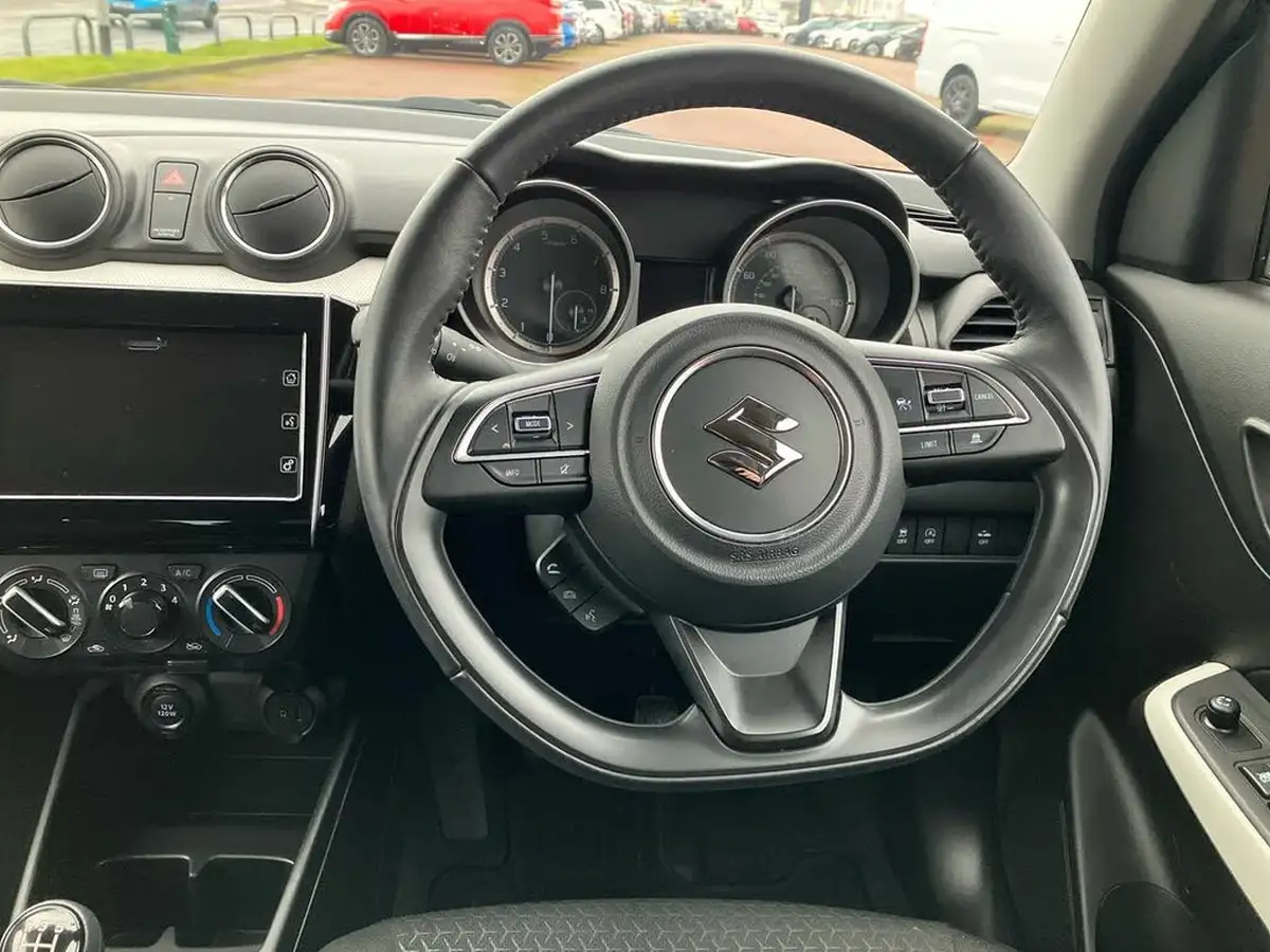2023-suzuki-swift-12-dualjet-sz-l-big-14