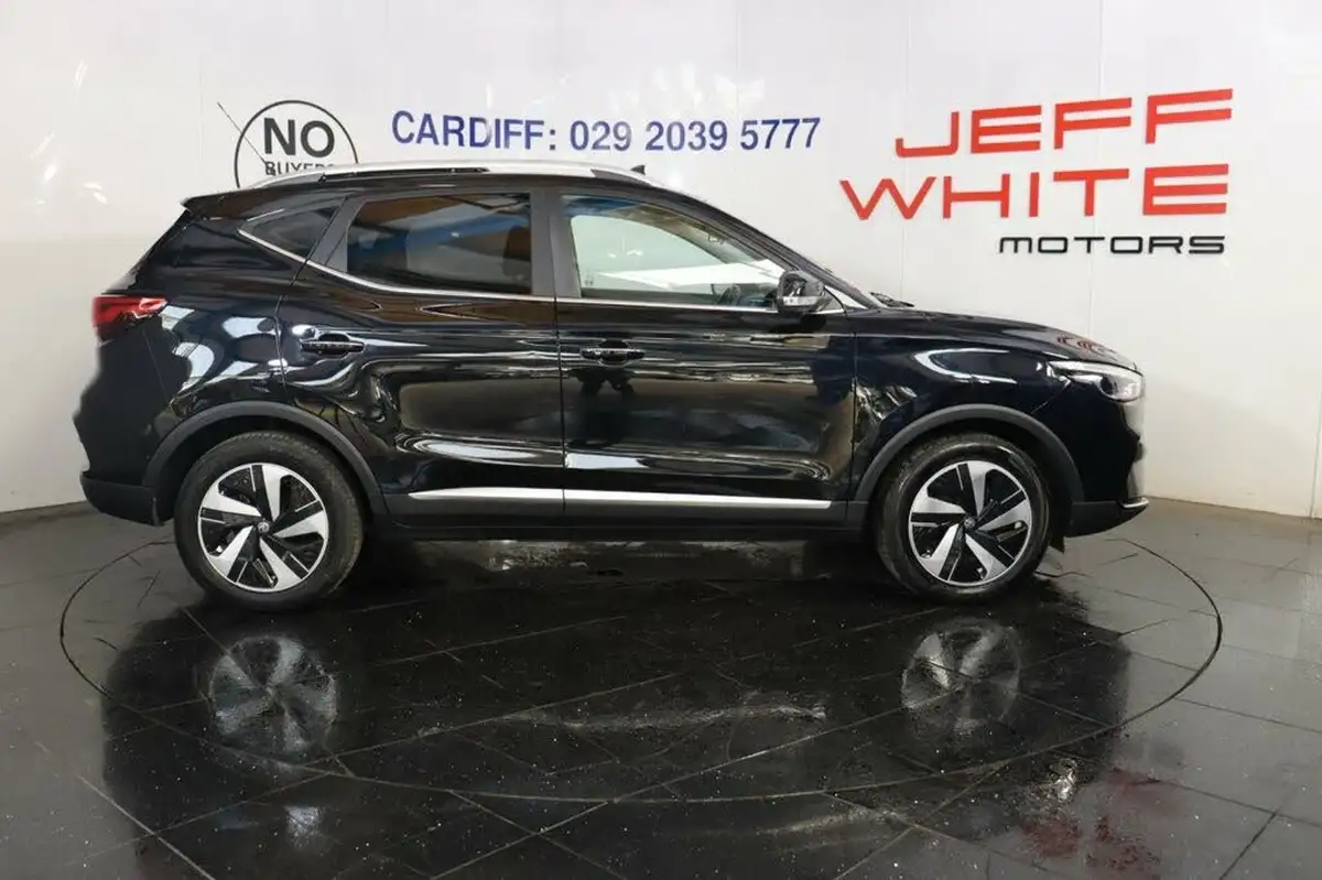 2022-mg-zs-suv-e-trophy-ev-176ps-big-5