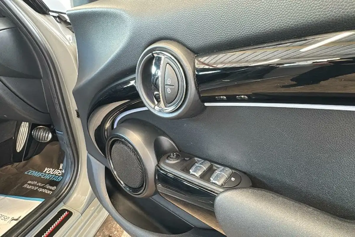 2021-mini-cooper-15-cooper-sport-hatchback-5d-auto-big-15