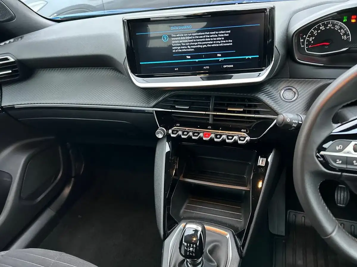 2023-peugeot-2008-suv-12-puretech-active-big-16