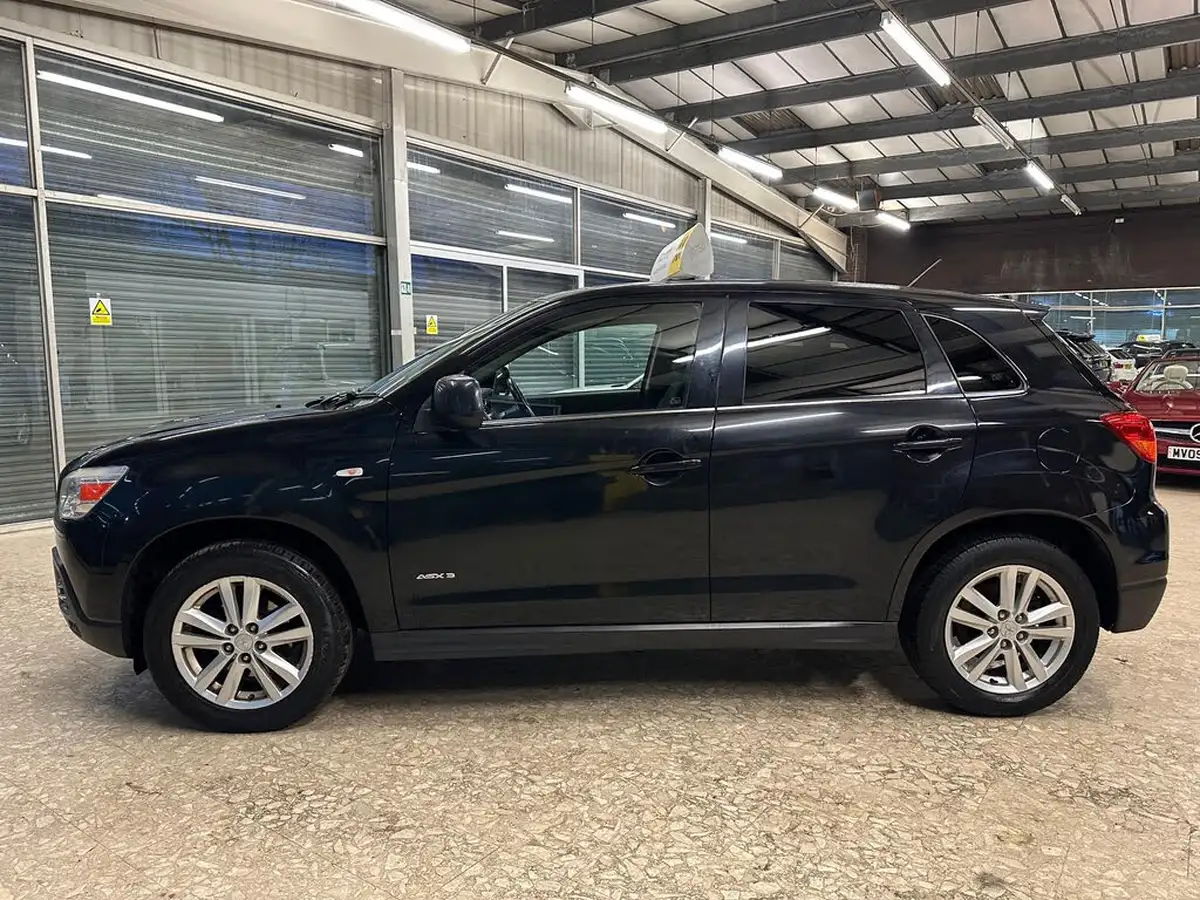 2011-mitsubishi-asx-16-3-big-3