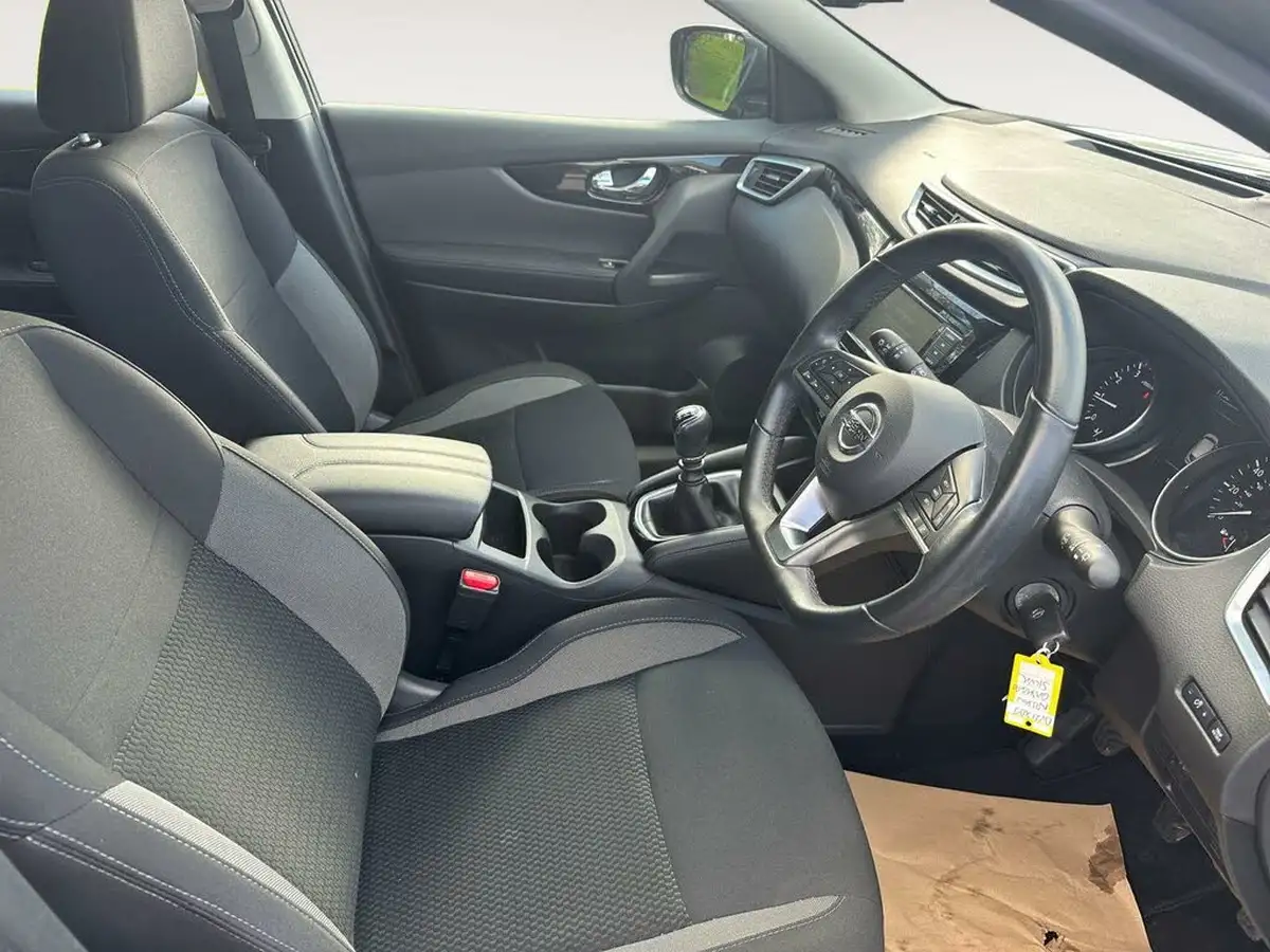 2021-nissan-qashqai-13-dig-t-acenta-premium-140ps-big-17