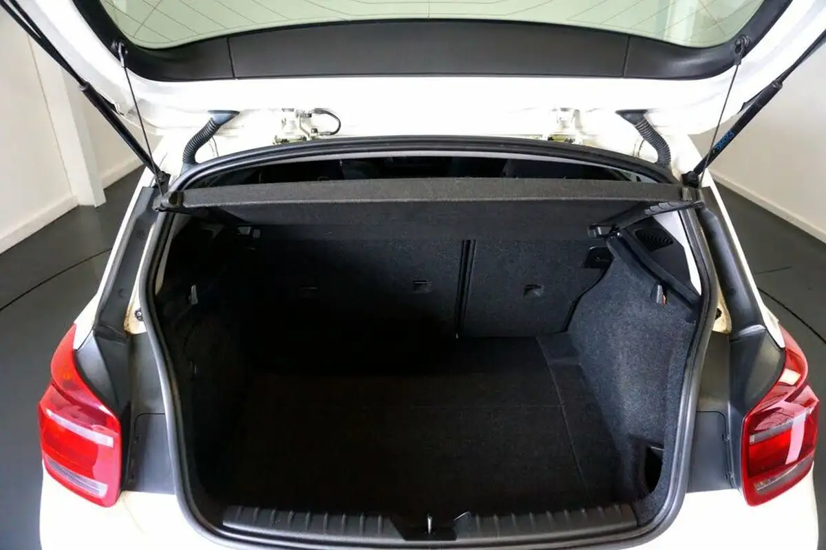2013-bmw-1-series-16-114i-se-ss-5d-big-7
