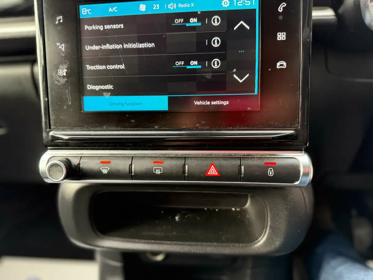 2017-citroen-c3-12-puretech-flair-82ps-big-70