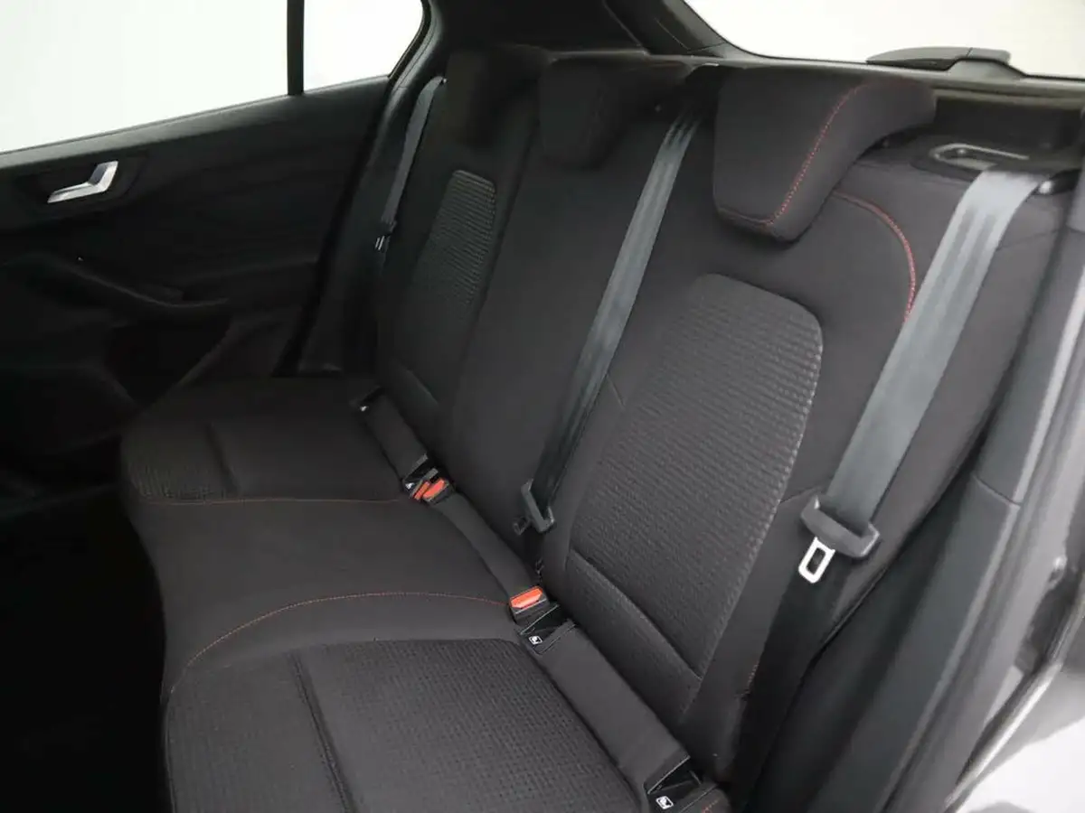 2021-ford-focus-10t-st-line-edition-125ps-hatchback-big-9
